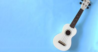 jak grać na ukulele